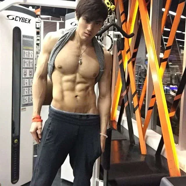Hình 53 trong bộ khoả thân nam
