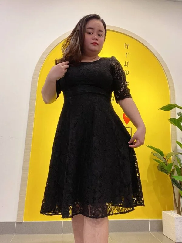 Đầm big size trung niên ren tay lỡ